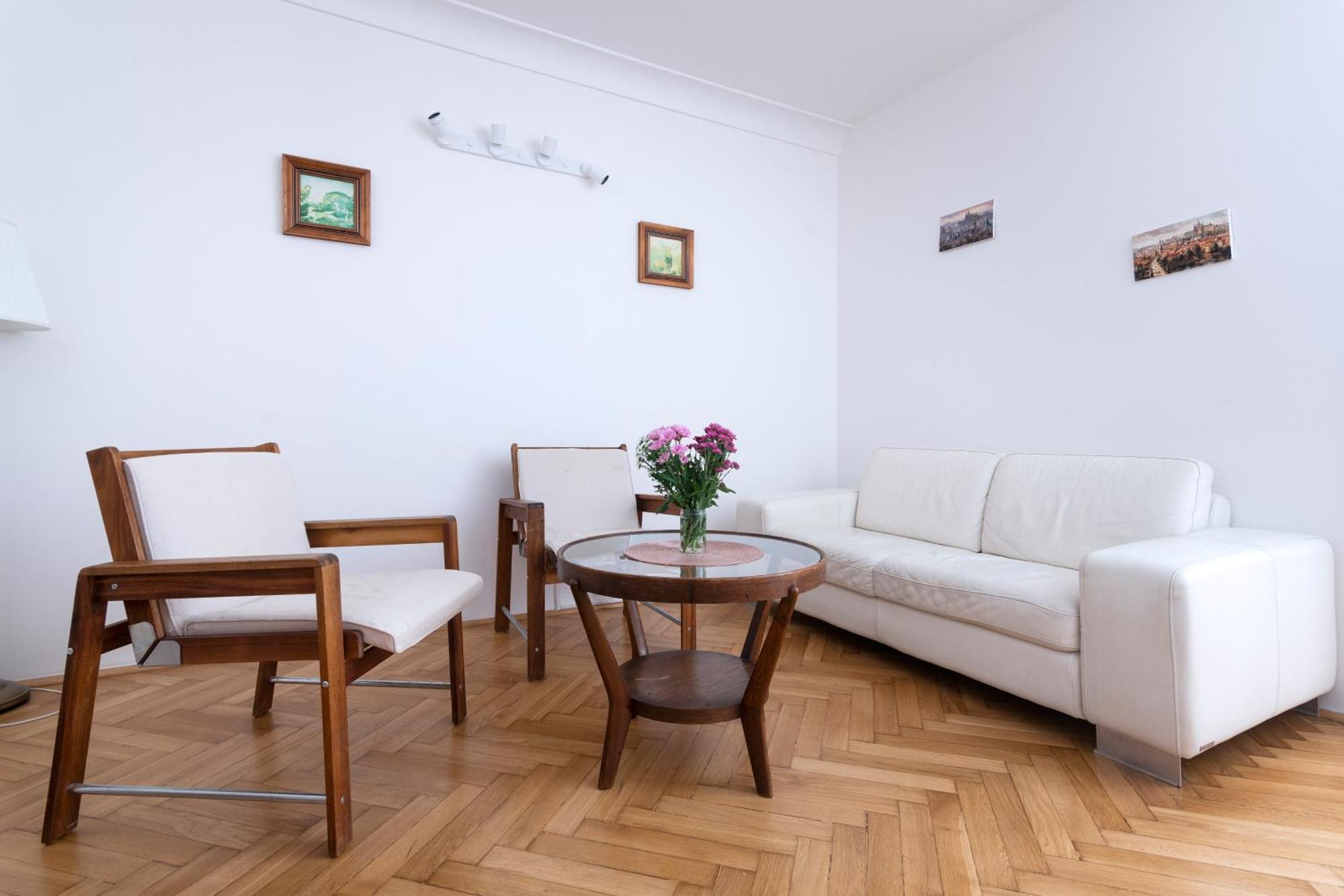Historic Spirit At Studio Under The Prague Castle Экстерьер фото